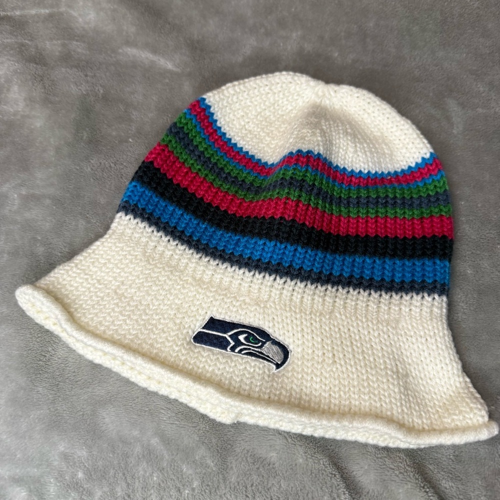 Seattle Seahawks Women’s Reebok Sample Knit Bucket Hat